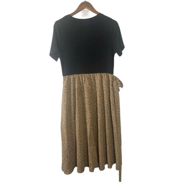 Zattcas Elegant Black and Tan Dress// L - Picture 2 of 8